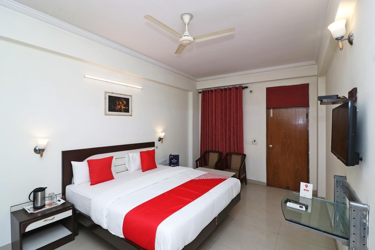 Oyo 14159 Siddharth Paradise Dehradun Exterior photo